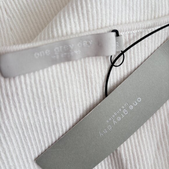 One Grey Day Audrey Ribbed Top in White - Picture 6 of 6